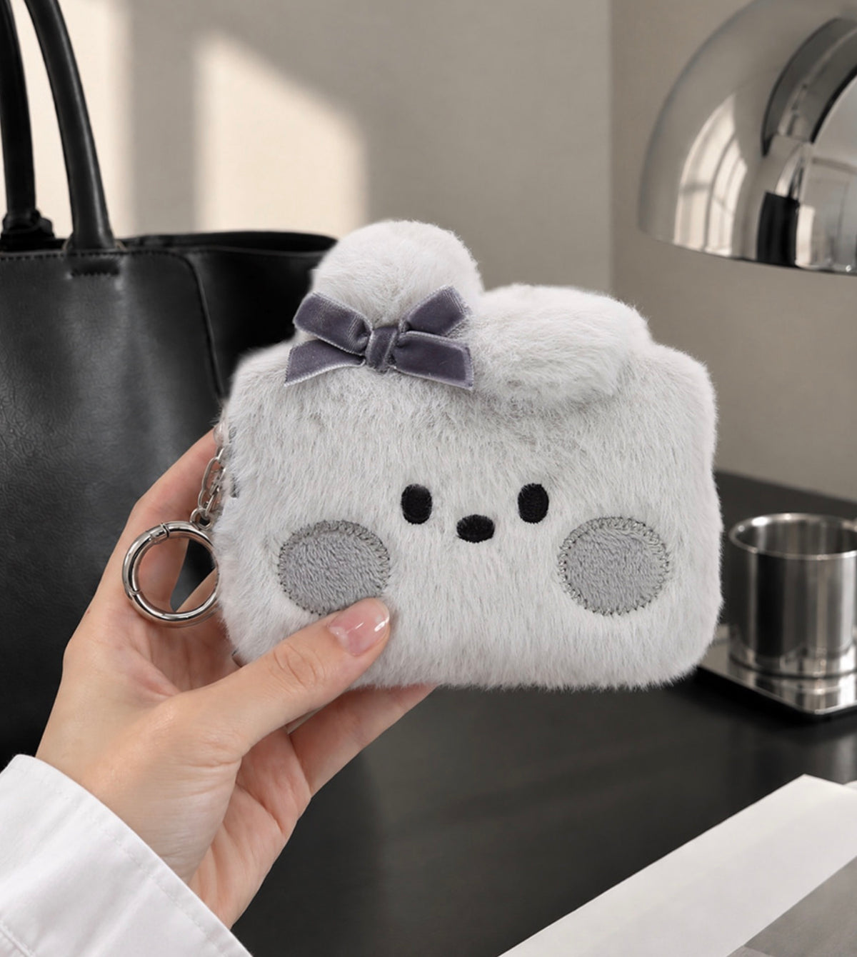 BT21 Official MONOTONE Pouch