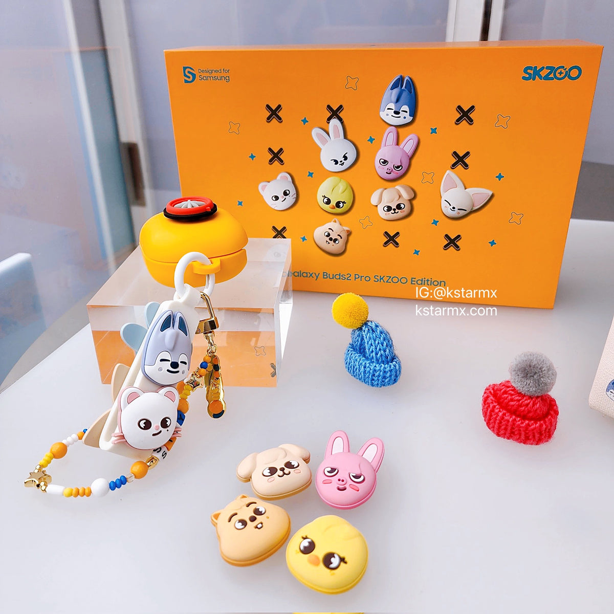 STRAY KIDS x SLBS Official Galaxy Buds2 Pro SKZOO Edition – K 