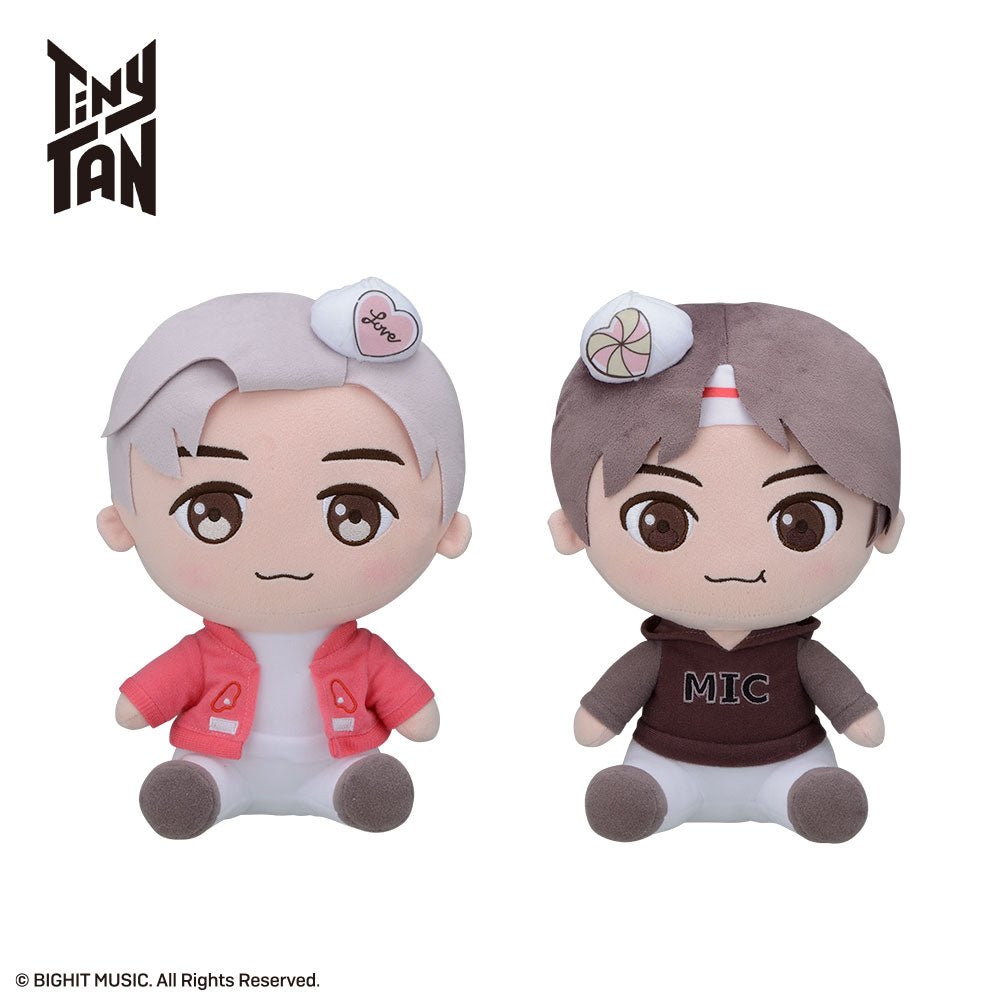 http://kstarmx.com/cdn/shop/products/tinytan-japan-official-sweet-time-sitting-doll-30cm-288885_1200x1200.jpg?v=1696164839