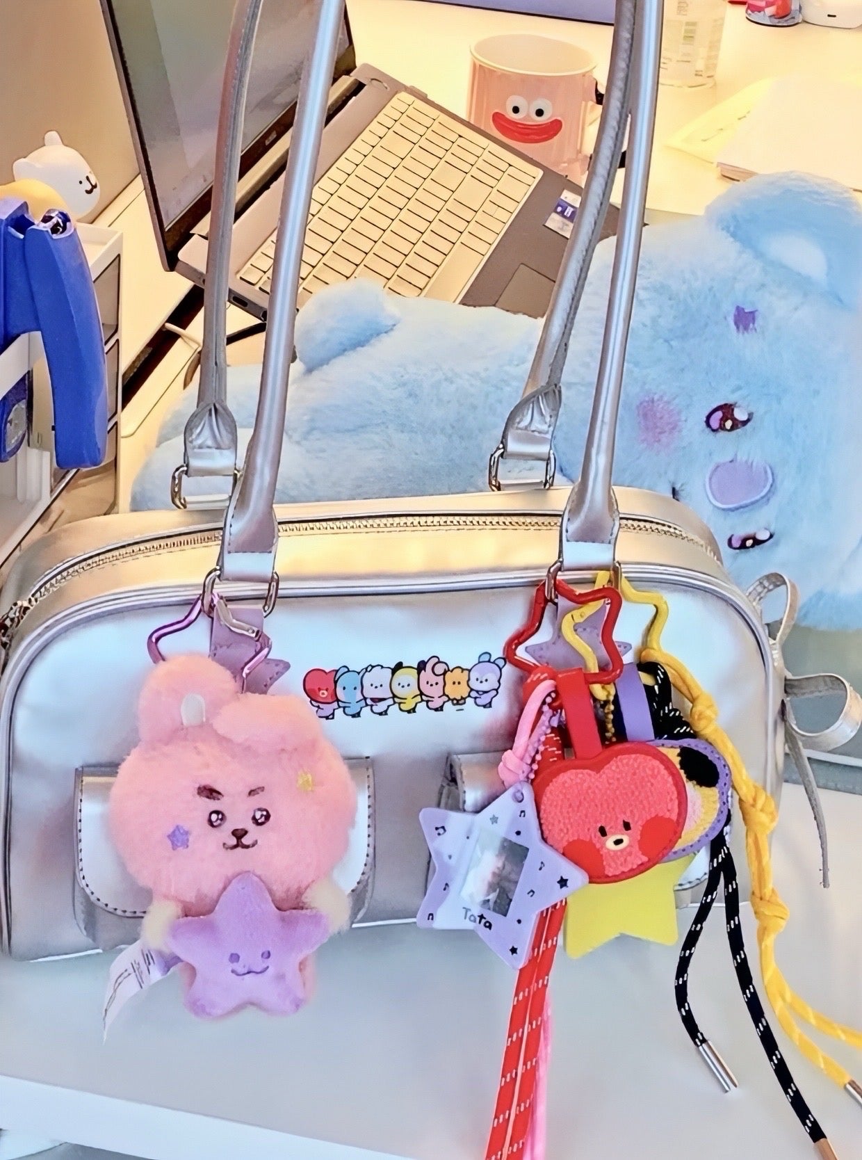 BT21 x SANFU Official Lucky Day Shoulder Bag – K-STAR