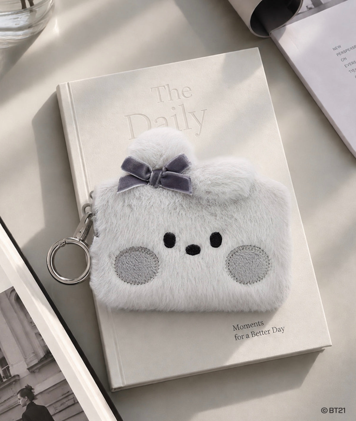 BT21 Official MONOTONE Pouch