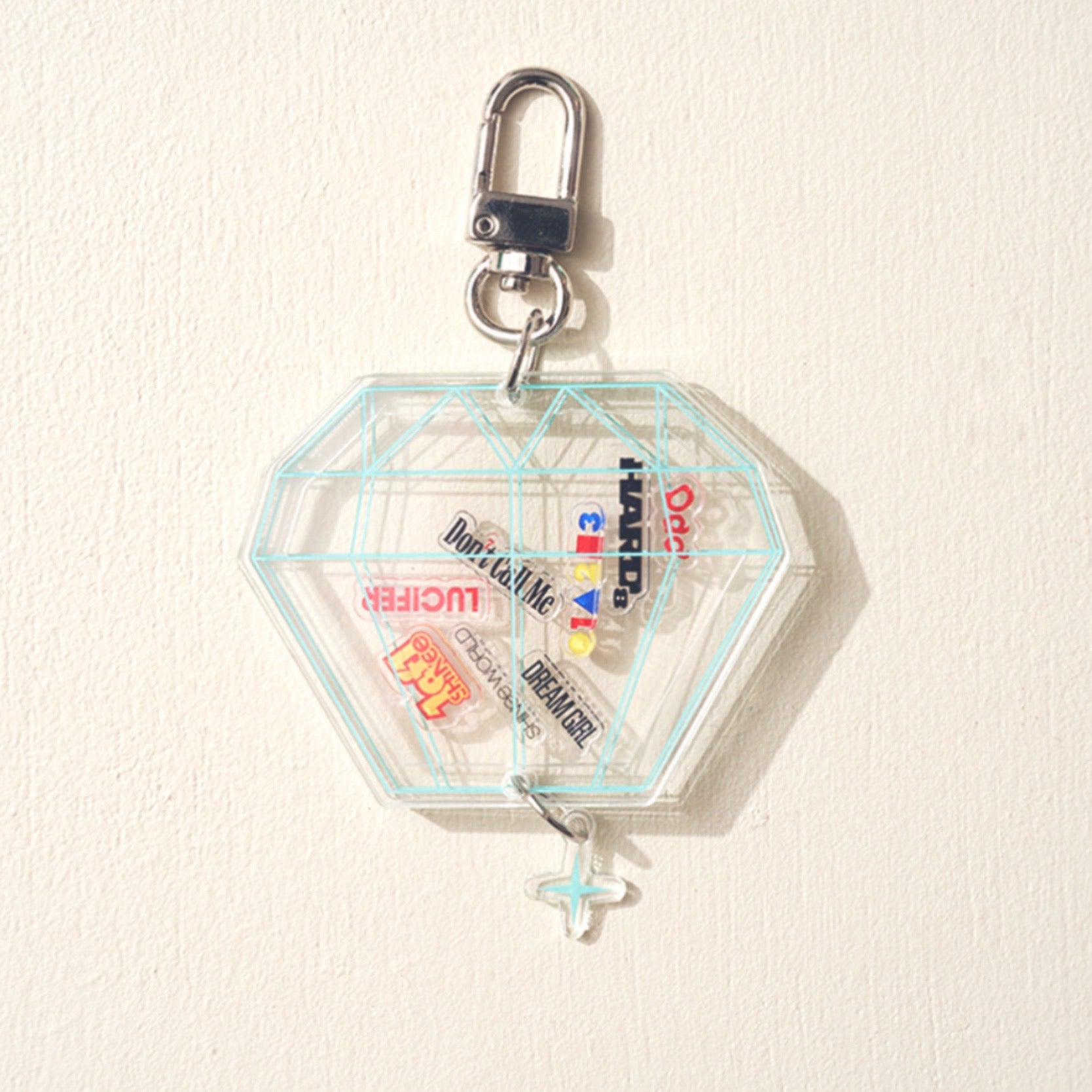 SHINee - SHINee　WORLD V　グロパ　アクスタ　おまけ付き　☆ SHINee x Megabox - My SHINee WORLD 1st to 15th Official MD – K-STAR