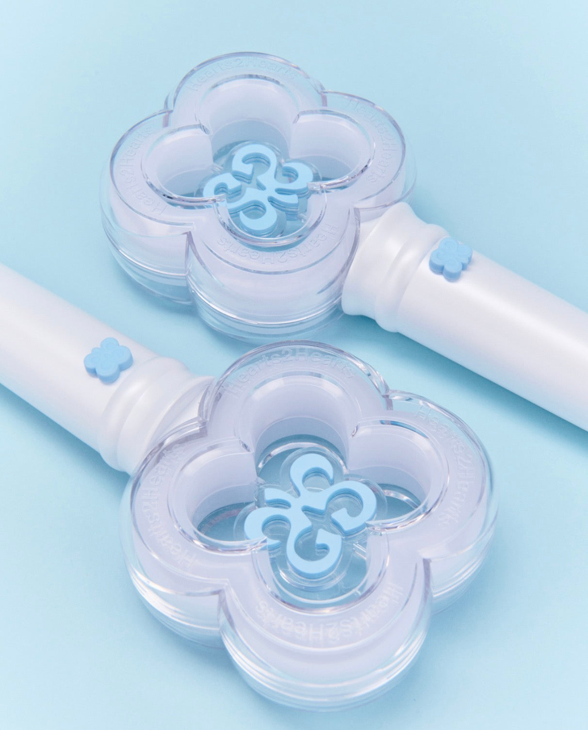 HEARTS2HEARTS Official Light Stick