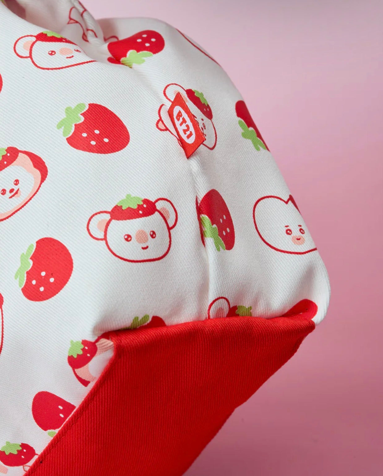 BT21 Official Strawberry Party Pouch