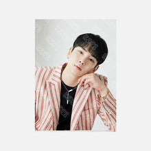 [SMTOWN] Official SHINee World PostCard Book
