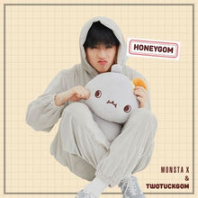 [TWOTUCKGOM X MONSTA X] Body Pillow