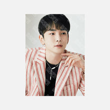 [SMTOWN] Official SHINee World PostCard Book