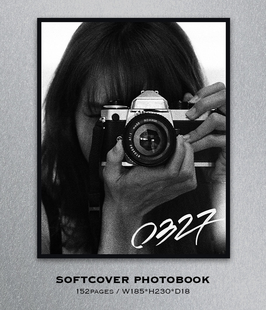 [YG] BLACKPINK LISA Photobook 0327 (Limited Edition)