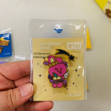 [LINE X BT21] UNIVERSTAR BADGE