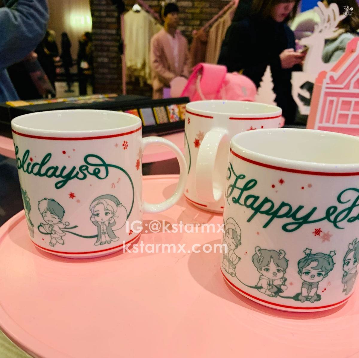 [BIG HIT] OFFICIAL HOUSE OF BTS SEOUL MD – CHARACTER Mug Holiday Ver