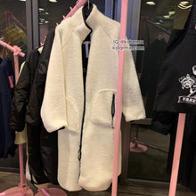 [BIG HIT] OFFICIAL HOUSE OF BTS SEOUL MD – Reversible Coat