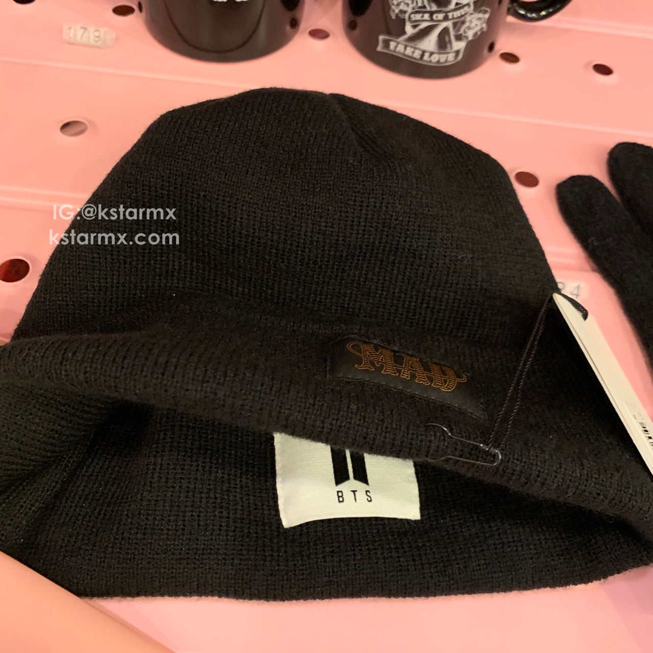 [BIG HIT] OFFICIAL HOUSE OF BTS SEOUL MD – FAKE LOVE BEANIE/GLOVES