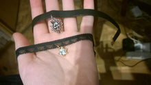 Suga's Style Choker