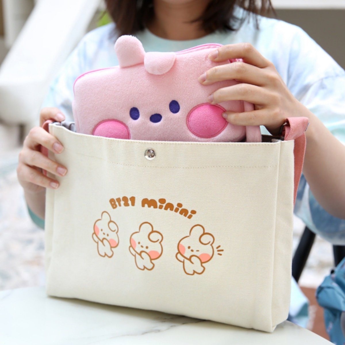 BT21 COOKY minini CANVAS CROSSBODY BAG – LINE FRIENDS COLLECTION STORE