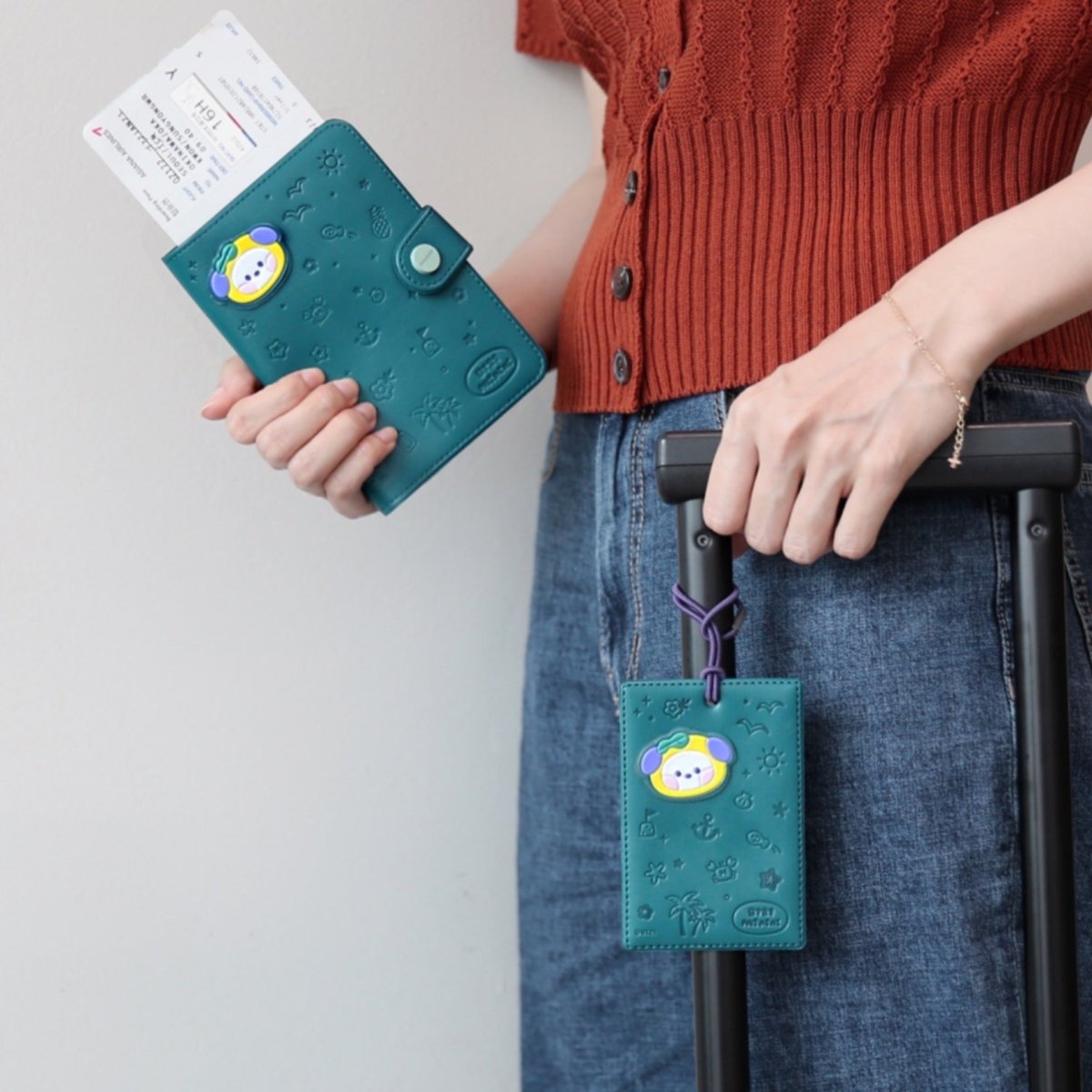 BT21 Minini Official Leather Patch Luggage Tag Vacance Ver. - K-STAR