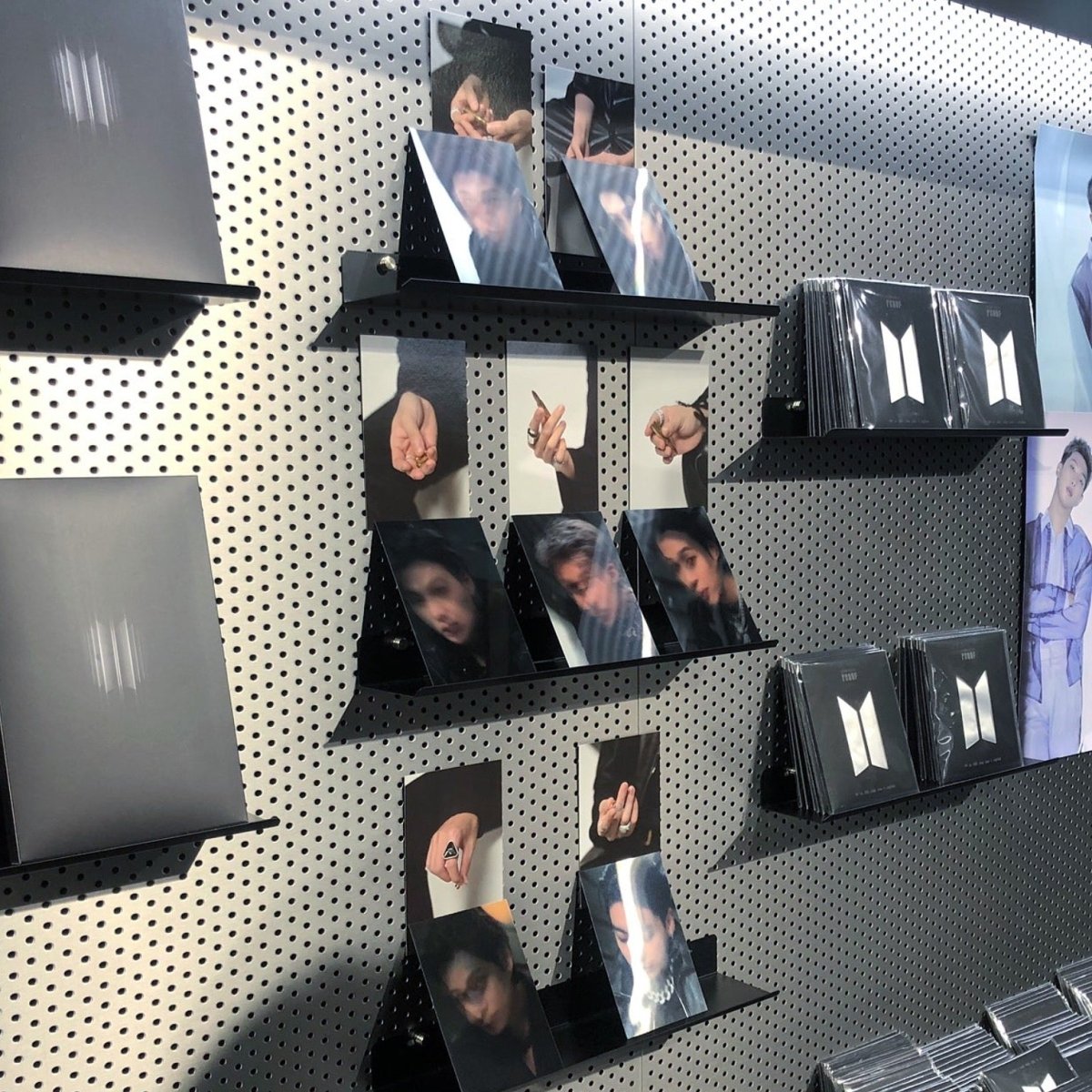 BTS - HYBE INSIGHT PROOF Exhibition Official MD - K-STAR