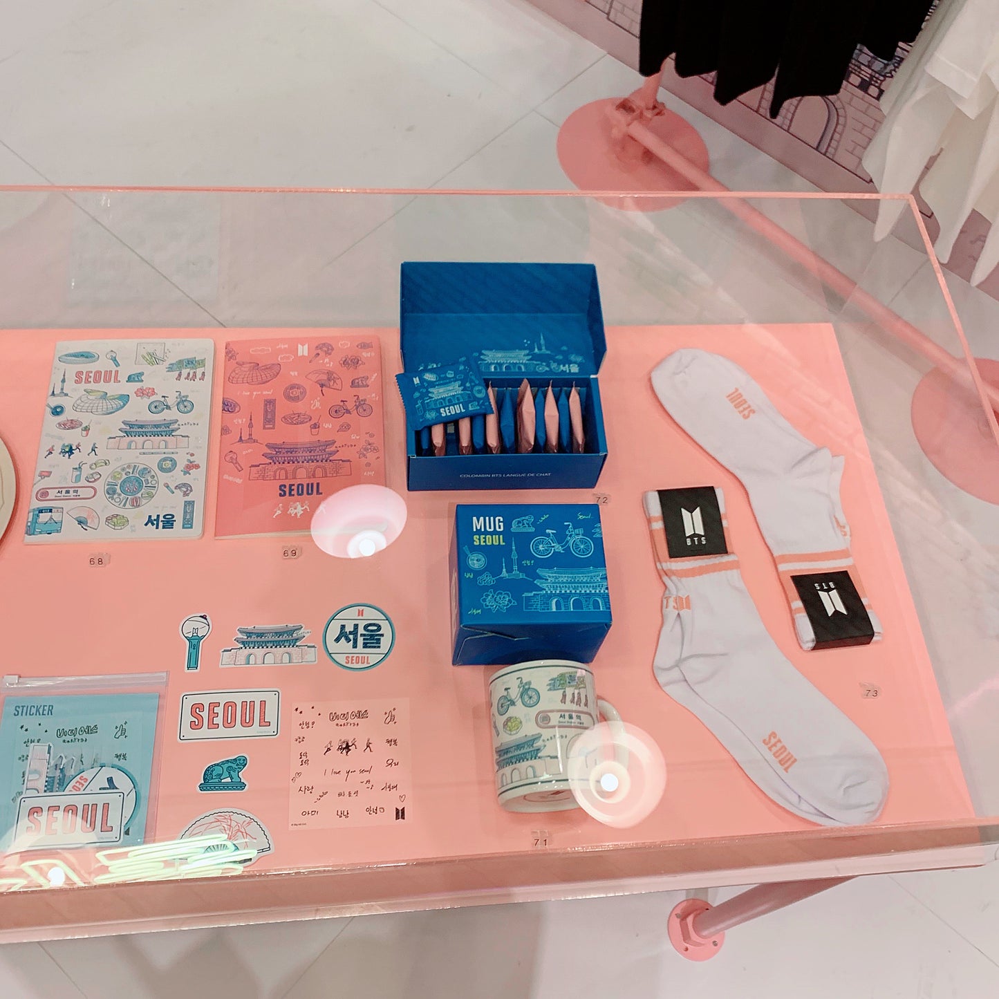 [BIG HIT] OFFICIAL HOUSE OF BTS SEOUL MD – SEOUL + CHARACTER