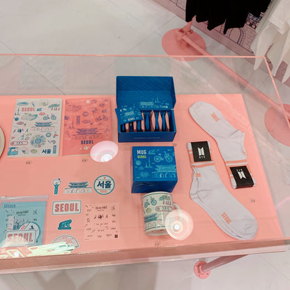 [BIG HIT] OFFICIAL HOUSE OF BTS SEOUL MD – SEOUL + CHARACTER