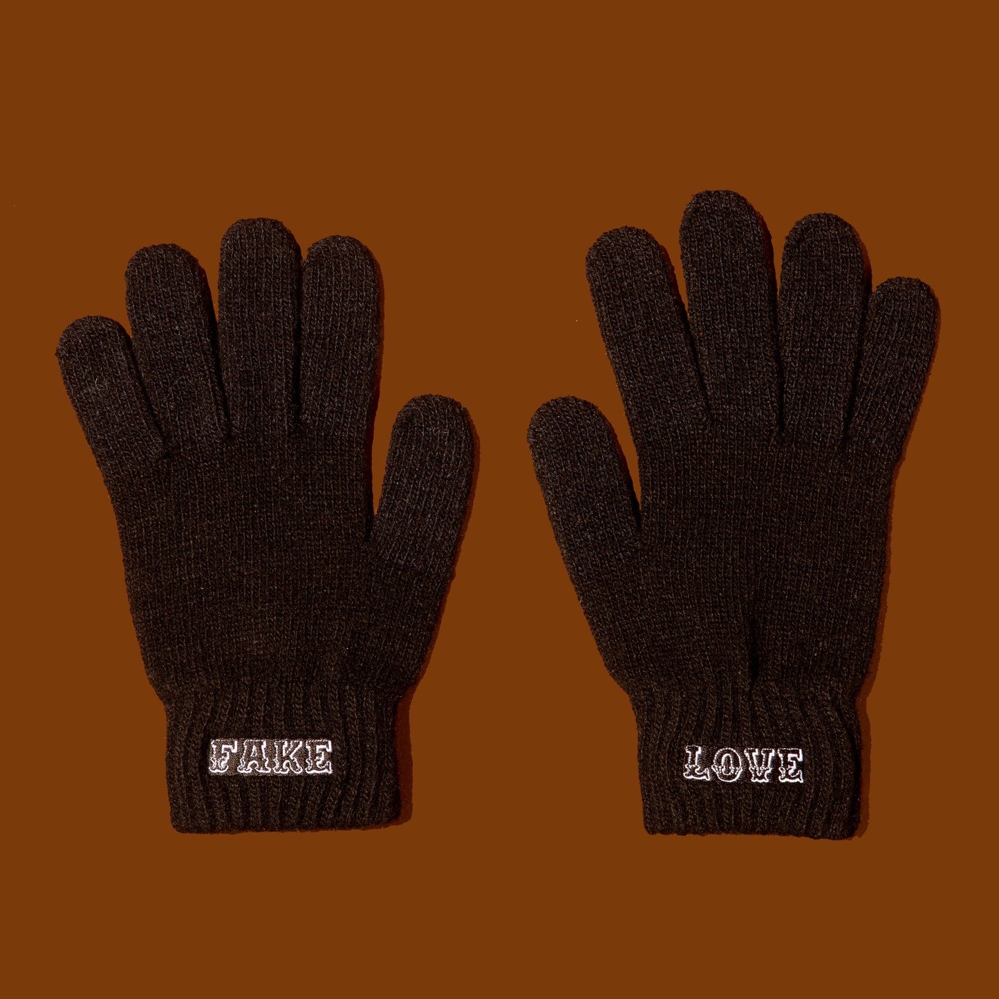 [BIG HIT] OFFICIAL HOUSE OF BTS SEOUL MD – FAKE LOVE BEANIE/GLOVES