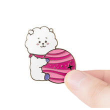 [LINE X BT21] Space Wappen Metal Badge (2ea)