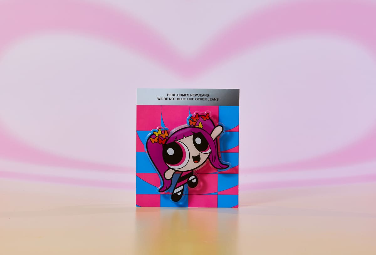 NEWJEANS x THE POWERPUFF GIRLS Official Acrylic Smart Tok – K-STAR