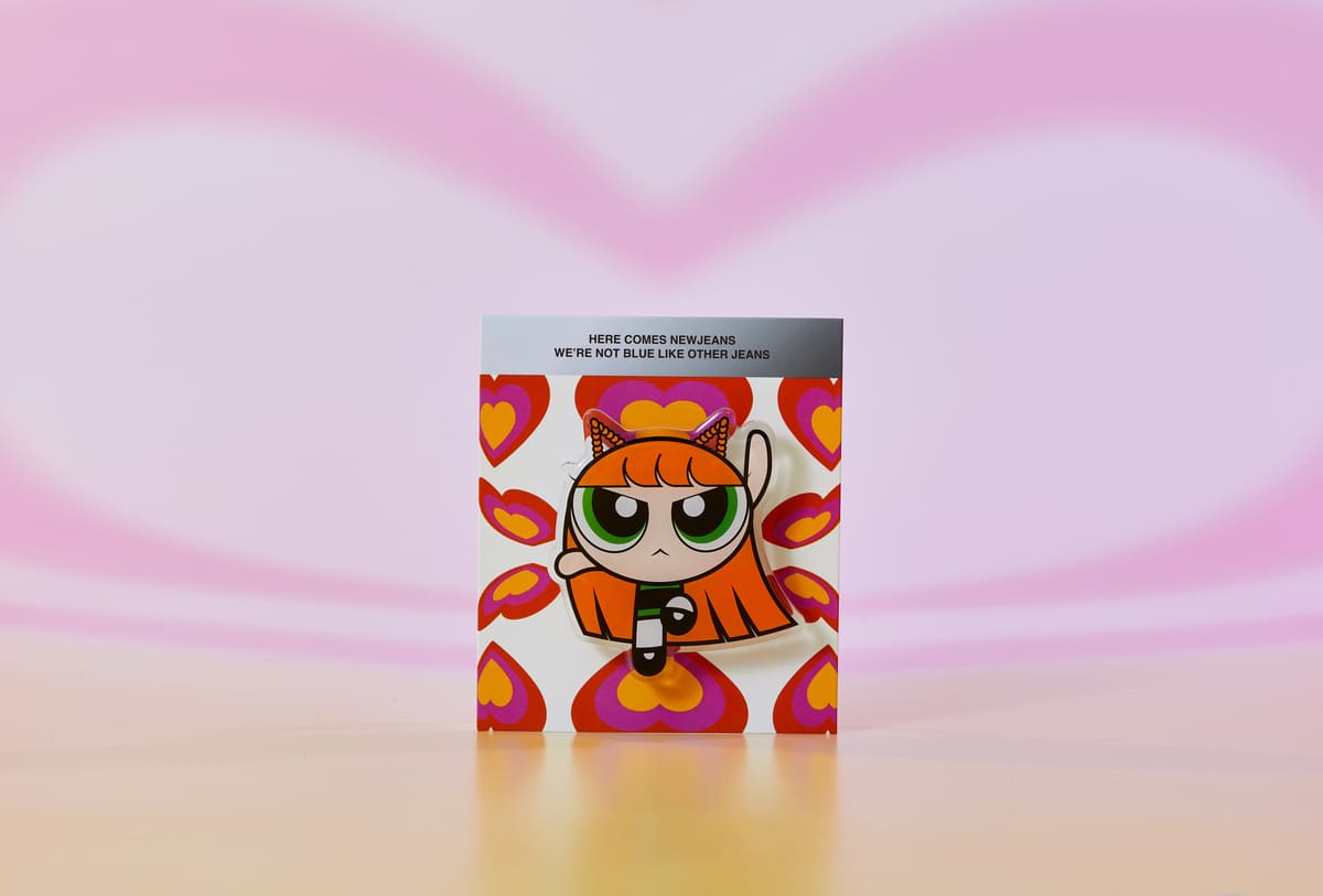 NEWJEANS x THE POWERPUFF GIRLS Official Acrylic Smart Tok - K-STAR