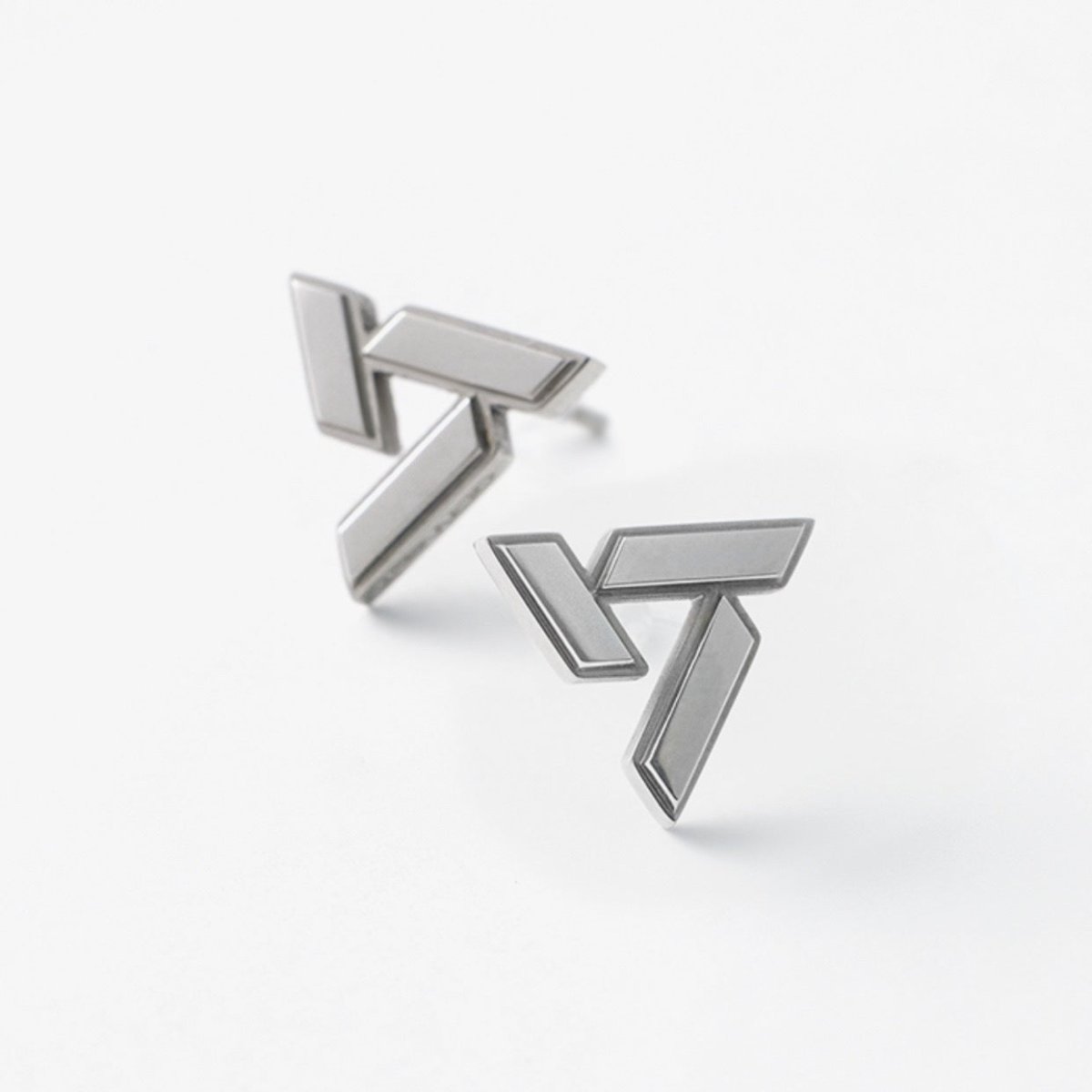 SEVENTEEN - 8th Anniversary Official Earrings MD - K-STAR