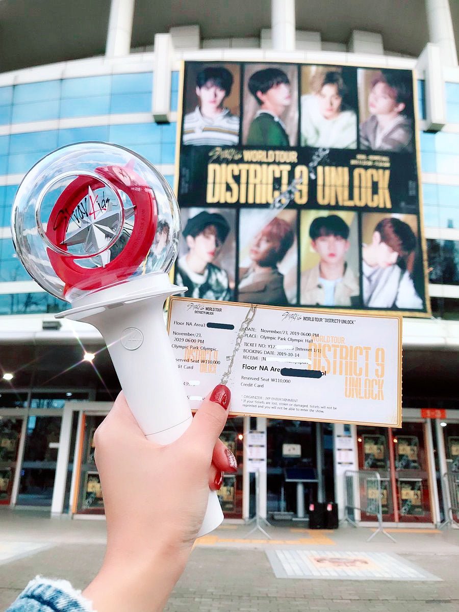 STRAY KIDS - Official Lightstick (Free Shipping) - K-STAR