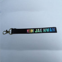 WANNA ONE All Members Holographic Keychain